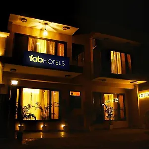 Fabhotel Cotts Vasant Kunj Hotel New Delhi