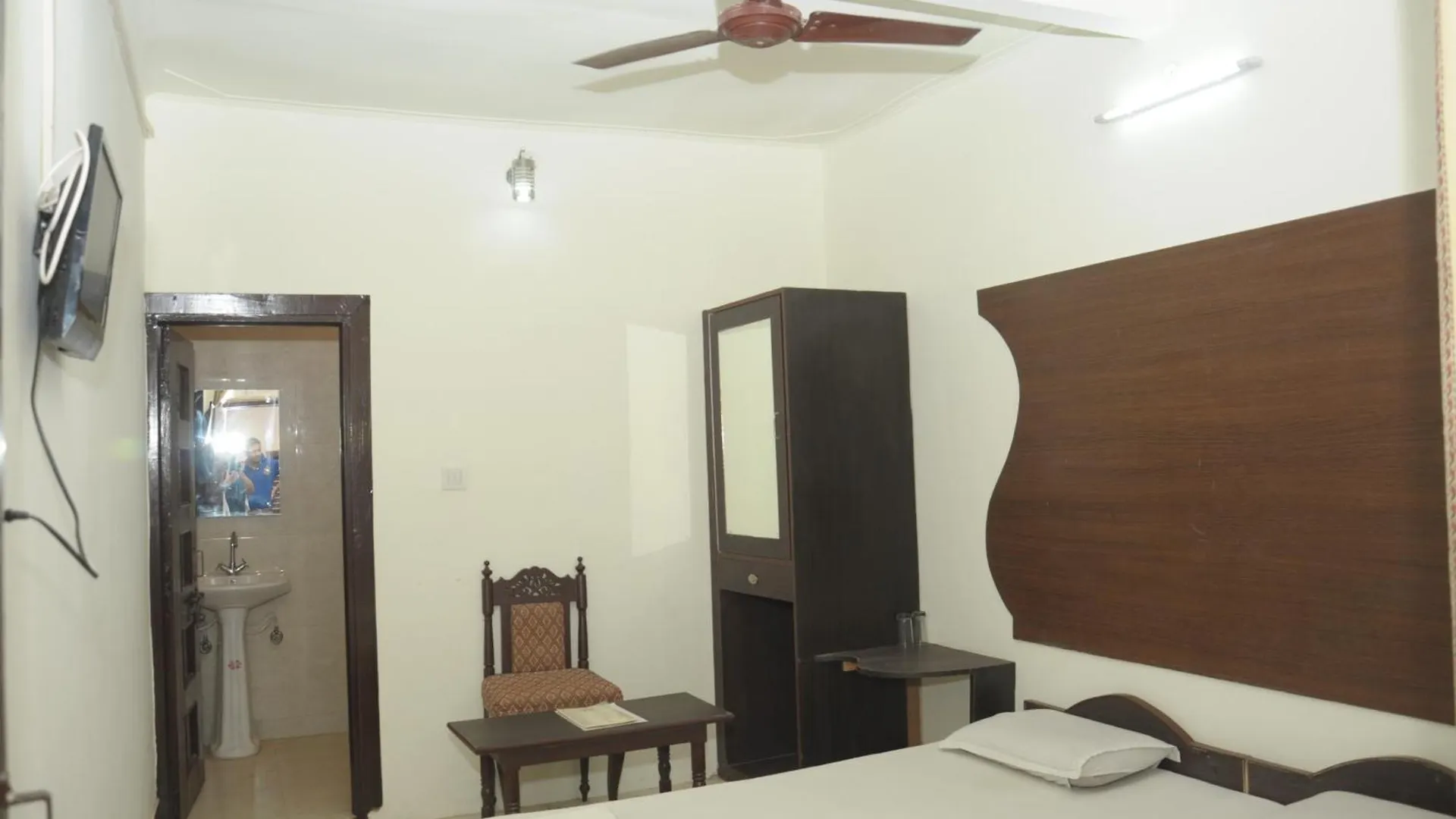 Hotel Sai Palace Walking Distance From Taj Mahal--View Of Taj Mahal Agra  0*, Agra (Uttar Pradesh) Inde